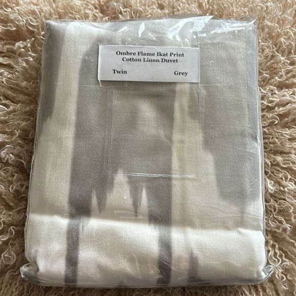 RH OMBRÉ FLAME IKAT PRINT COTTON-LINEN & FRINGED-BORDER  Duvet Size Twin New - Picture 2 of 2